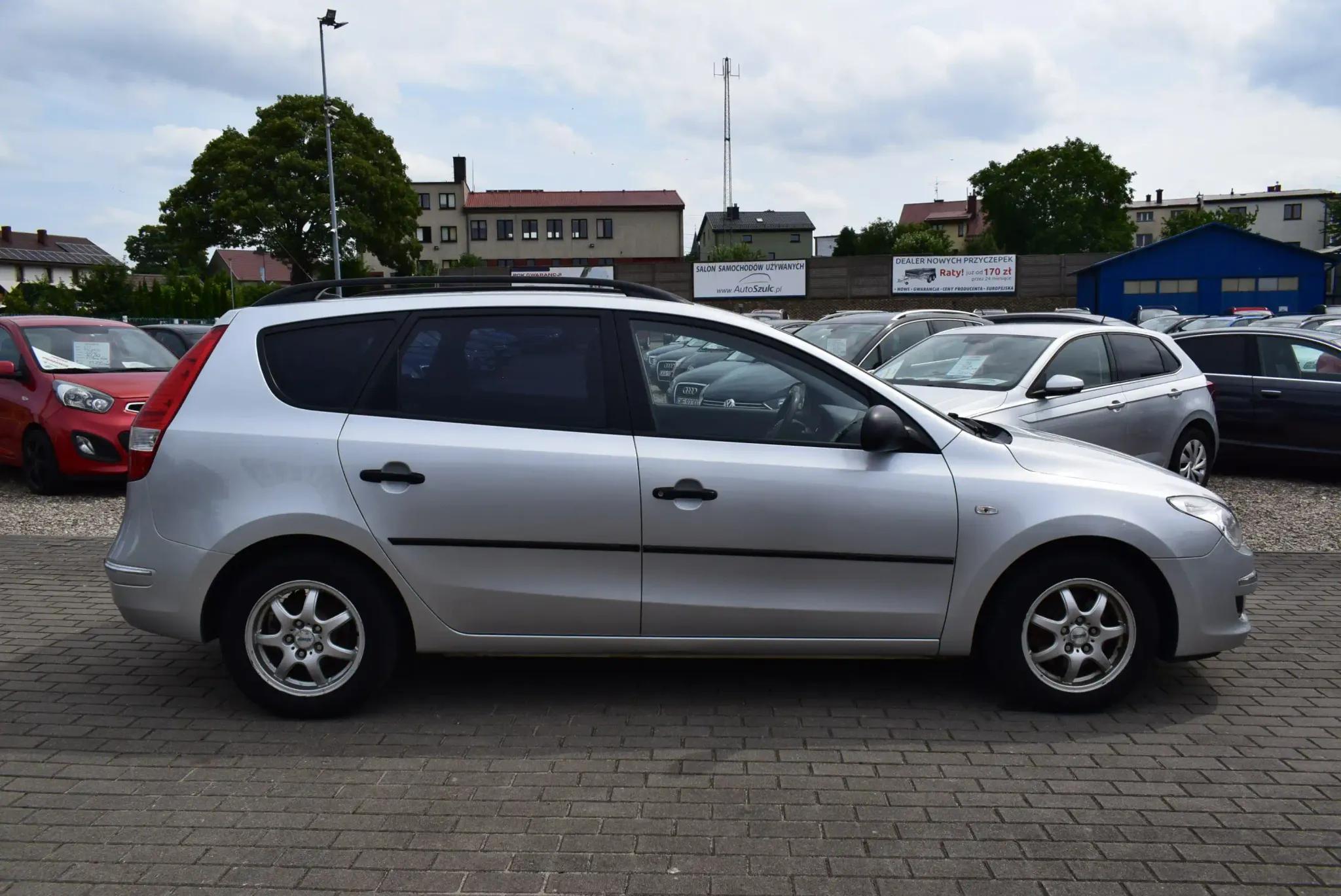 Hyundai i30 1.6 — zdjęcie 1
