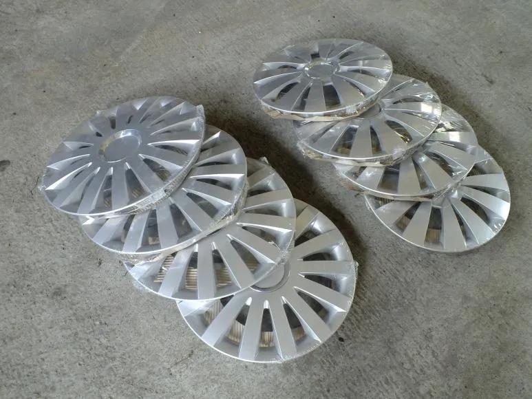 Kołpaki nowe nieużywane 14 " 15" 16" — zdjęcie 1