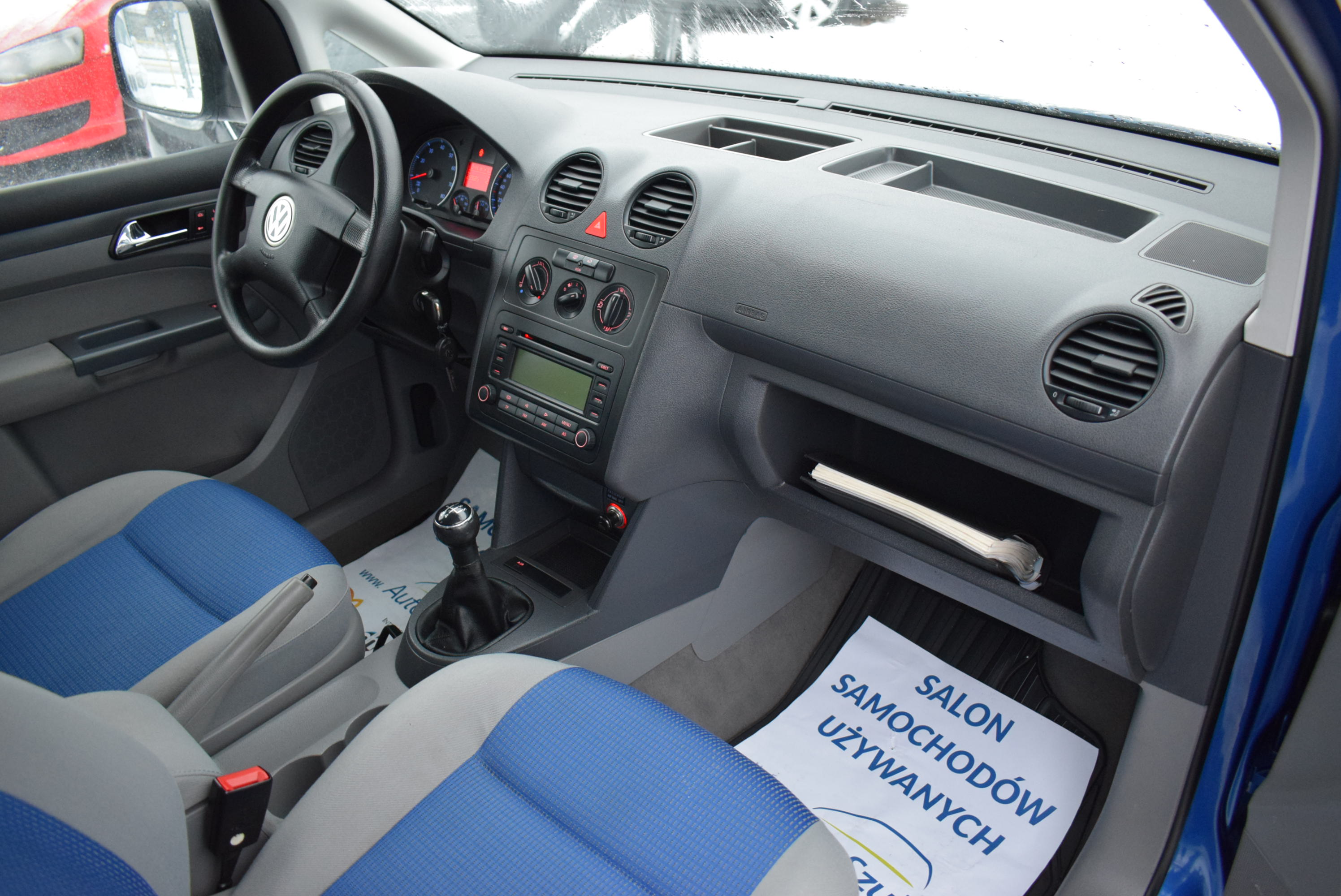 VW Caddy 1.6 Benzyna MPI, 5-Osobowy, 102 PS, Klima, Hak, Najlepsza jednostka silnikowa, Rok Gwarancji full