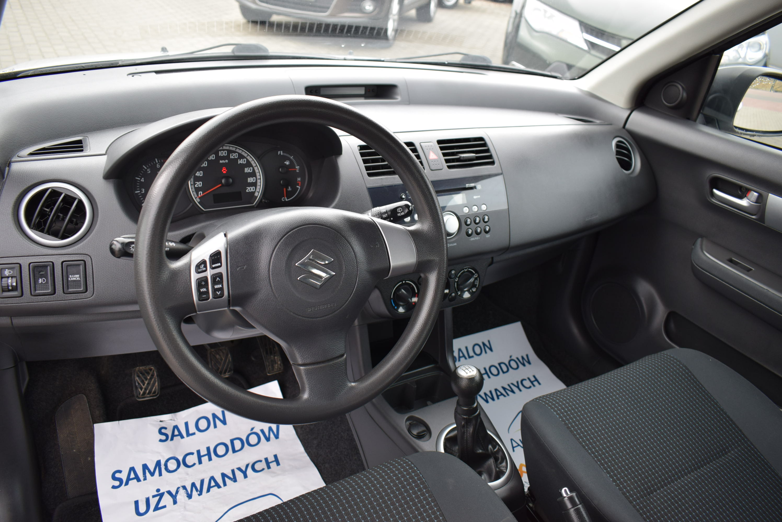 Suzuki Swift 1.5 Benzyna, 3-drzwi, Klimatyzacja, Miejski, Zgrabny, Ekonomiczny, Rok Gwarancji full