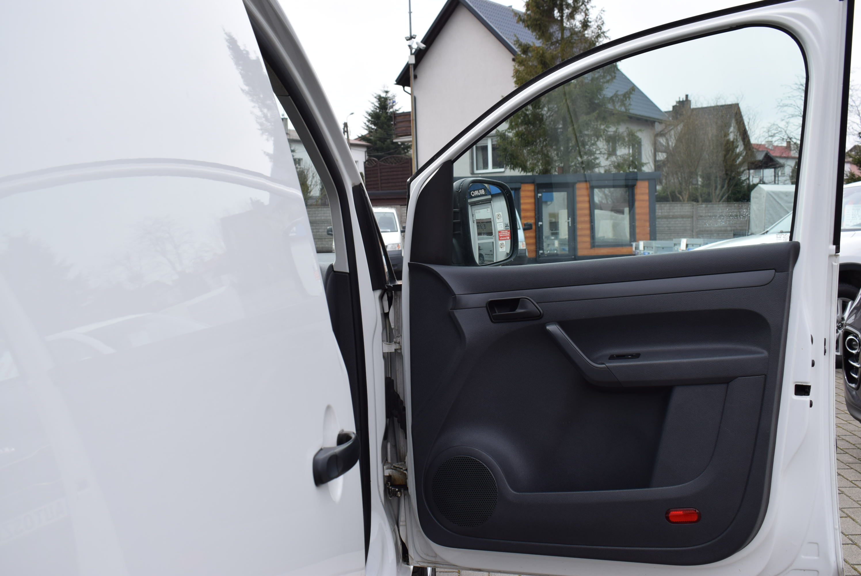VW Caddy 1.6 TDI, Nowy Model, Zabudowa warsztatowa, serwisowa, Motylkowe drzwi, Klima, Rok Gwarancji full