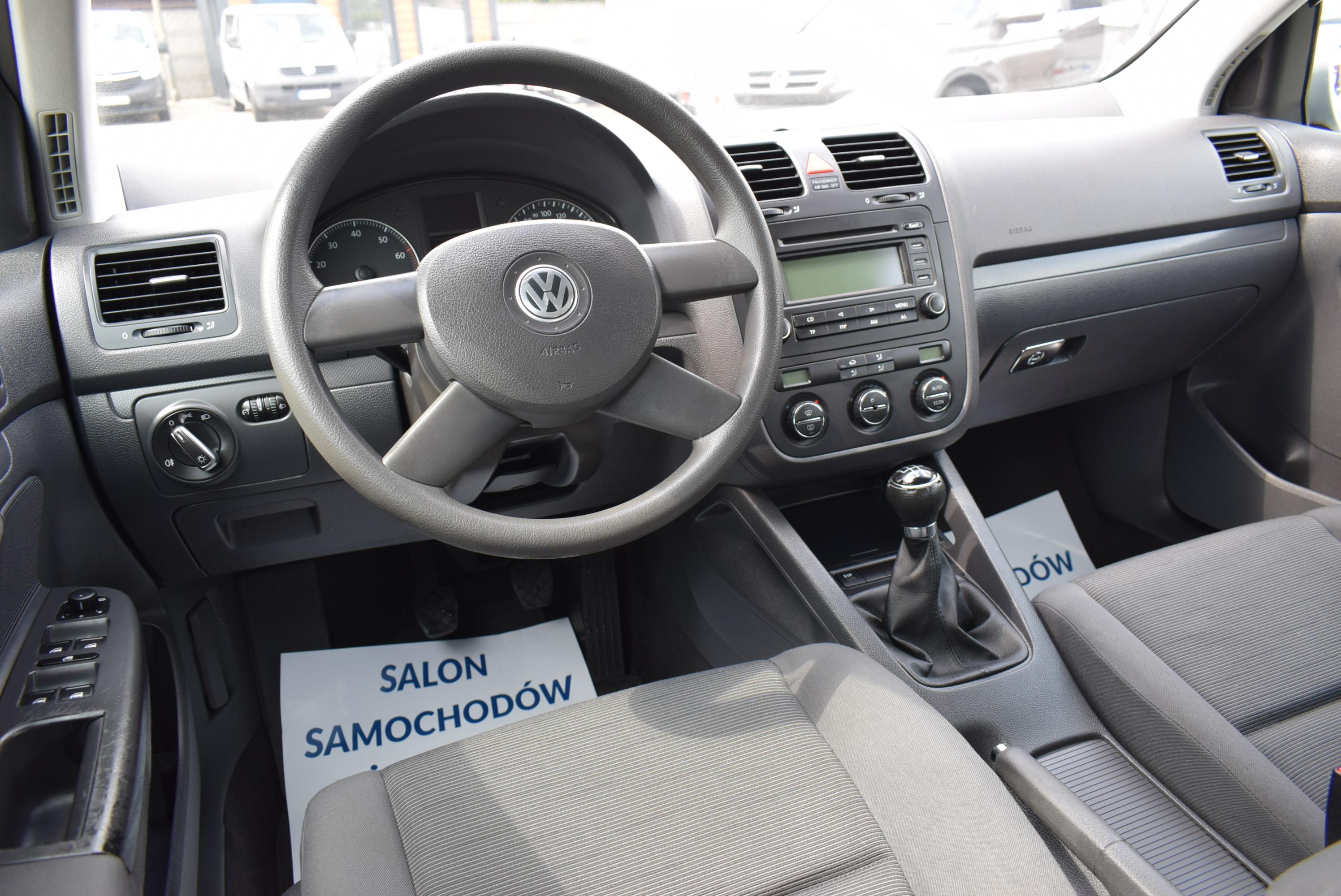 VW Golf V 1.4 Benzyna, 5-drzwi, Prosty, Zwykły i tani w utrzymaniu, Rok Gwarancji full