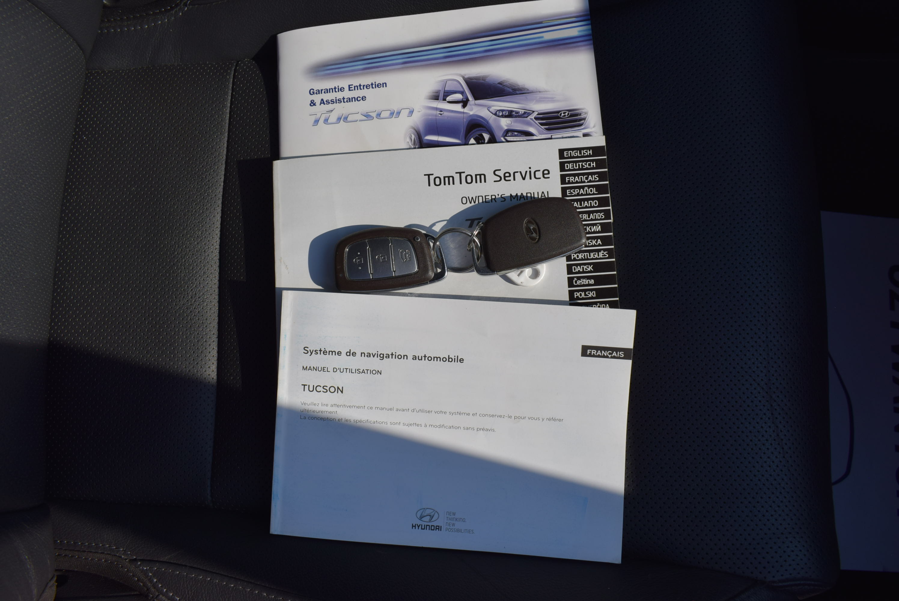 Hyundai Tucson 2.0 CRDI, Terenowy, 4×4, Panoramiczny dach, Nawigacja, Klima, Hak, Rok Gwarancji full